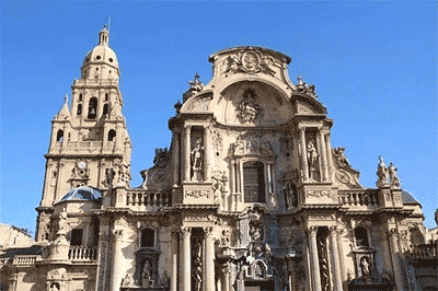 西班牙穆爾西亞大學的學校排名怎么樣?