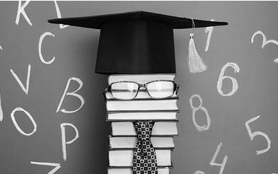 2022年武漢大學(xué)在職研究生學(xué)費(fèi)多少錢一年